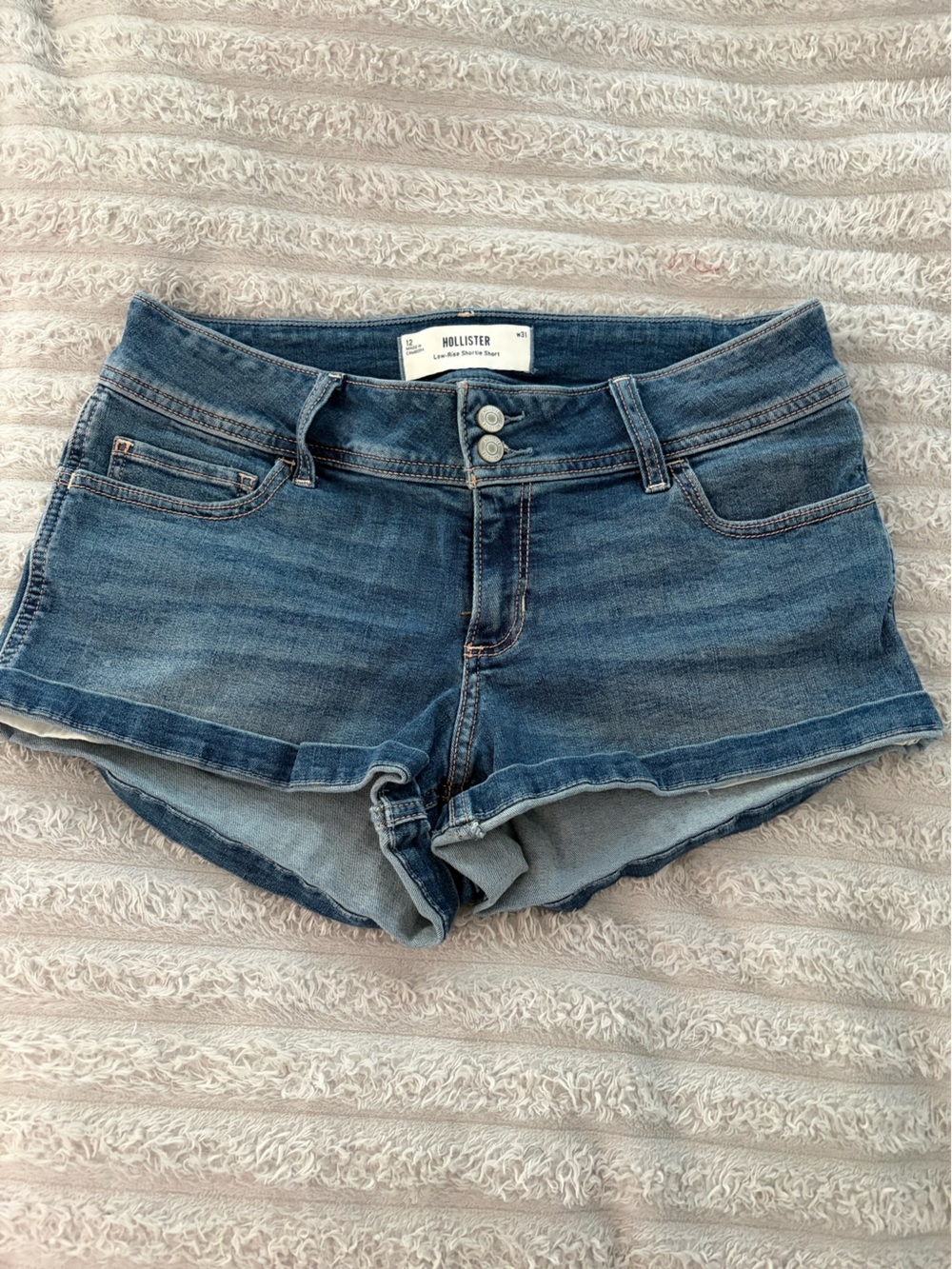 Hollister Women's Dark Wash Ultra Low -Rise Jean Shortie Short — 12 - Picture 1 of 8